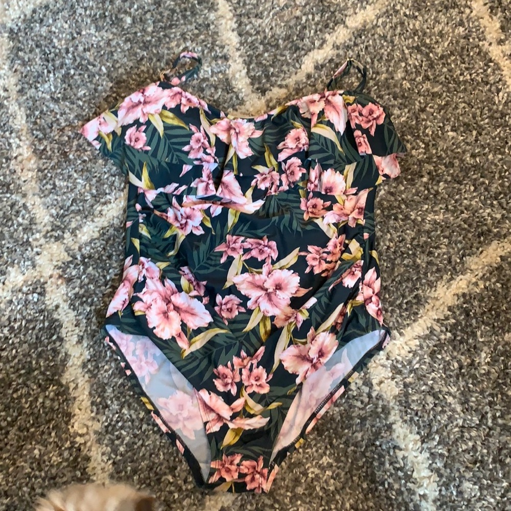 One piece swimsuit